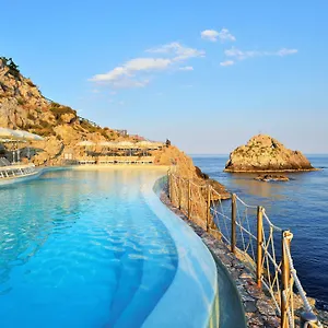 Szálloda Capotaormina, Taormina