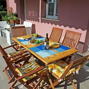  Hébergement de vacances Lo Zione Italie